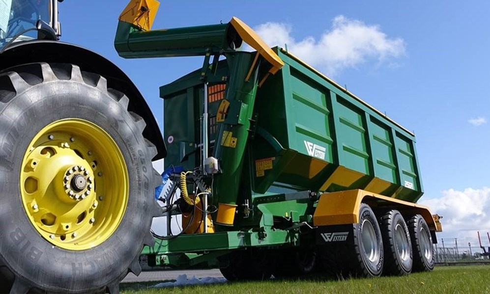 Johm Deere traktor solgt